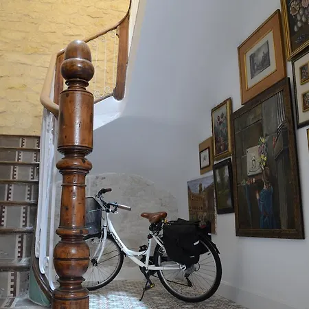Les Monges Palace Boutique لقنت