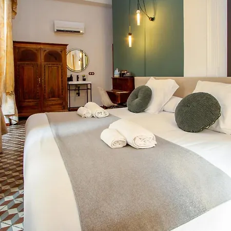 Les Monges Palace Boutique لقنت