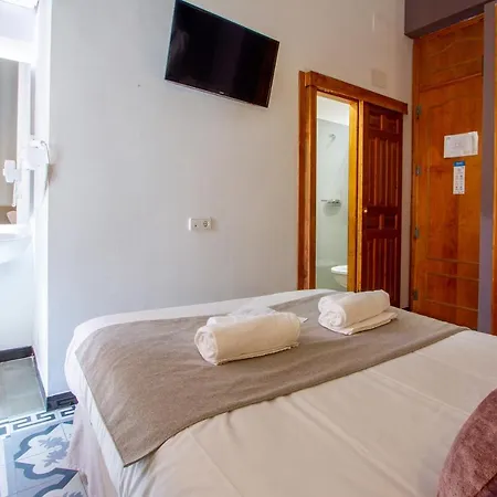 Les Monges Palace Boutique 3* لقنت
