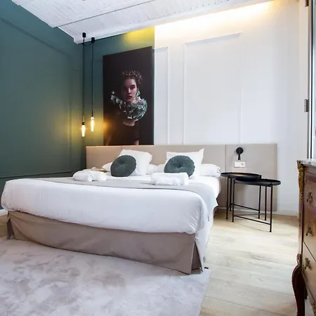 Les Monges Palace Boutique لقنت