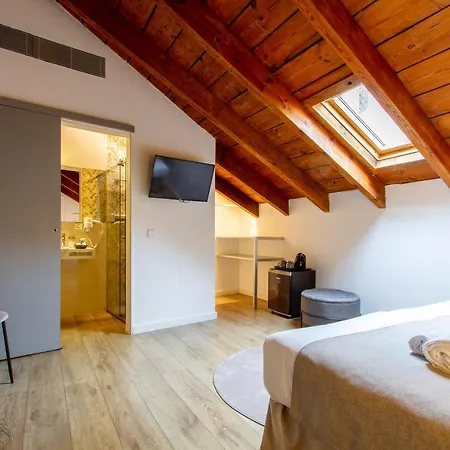 Les Monges Palace Boutique 3* لقنت