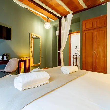 فندق Les Monges Palace Boutique لقنت